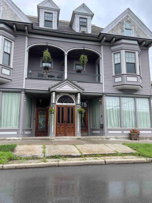 Redefined Alchemy - Bright, Eclectic, Pretty Apt 3E Little Falls Exterior photo