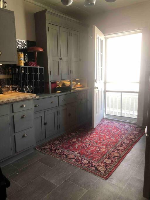 Redefined Alchemy - Bright, Eclectic, Pretty Apt 3E Little Falls Exterior photo